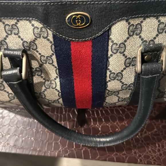 Back from the spa and all pretty! ‼️‼️. GUCCI BOSTON BAG. - Picture 12 of 16